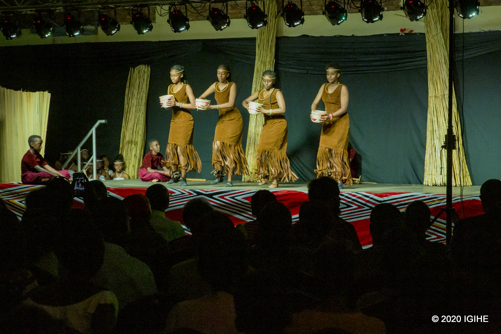 Zari imbyino zizihiwe na benshi bitewe n'uburyo zari ziteguye