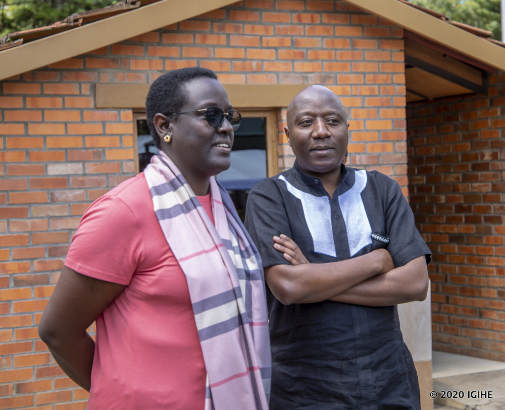 Minisitiri w'Intebe Dr Ngirente aganira na Minisitiri Kayisire