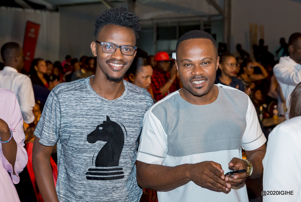 Umunyamideli Shiny Abdallah washinze inzu izwi nka 'Mr. Endowed' na Mike Karangwa bitabiriye iki gitaramo