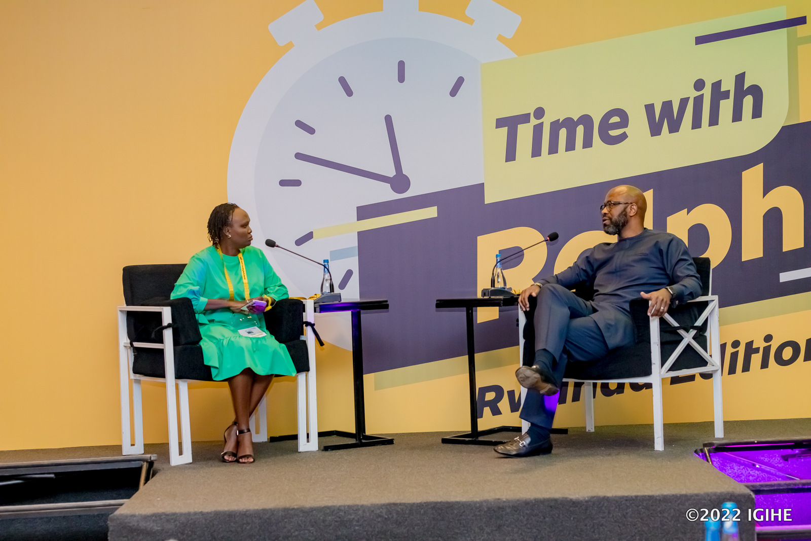 Iki kiganiro cyayobowe n'Umunyamakuru Jacky Lumbasi wa Royal FM