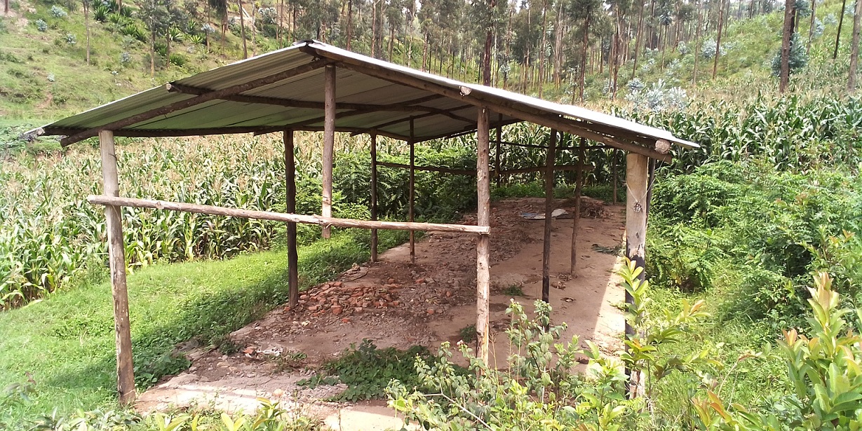 Ikiraro Koperative Hope Rubengera yari yororeyemo ingurube nta n'imwe ikibamo