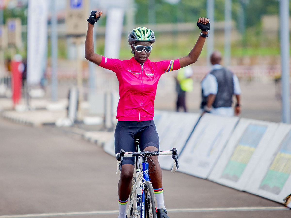 Nishimwe Cynthia wa Ndabaga Women Cycling Team yabonye intsinzi ya kabiri mu 2025 mu bakobwa batarengeje imyaka 17