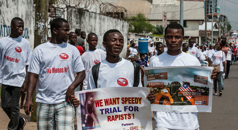 Hashize iminsi abanya-Liberia bigaragambya basaba ko hagira igikorwa abafata n'abasambanya abagore ku ngufu bakabihanirwa