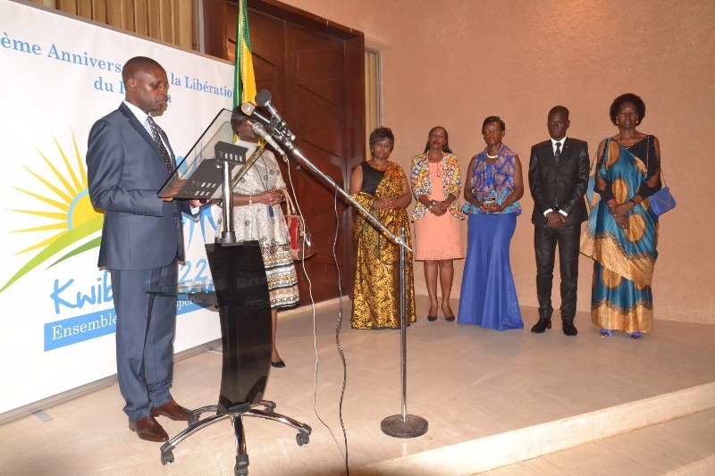 Ambasaderi w’u Rwanda muri Sénégal, Dr. Mathias Harebamungu ageza ijambo ku bitabiriye ibi birori