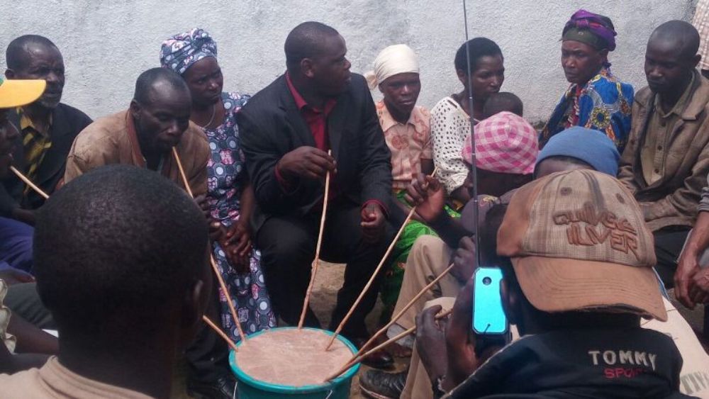 Ubusabane bwaranzwe no gusangira icyo kunywa