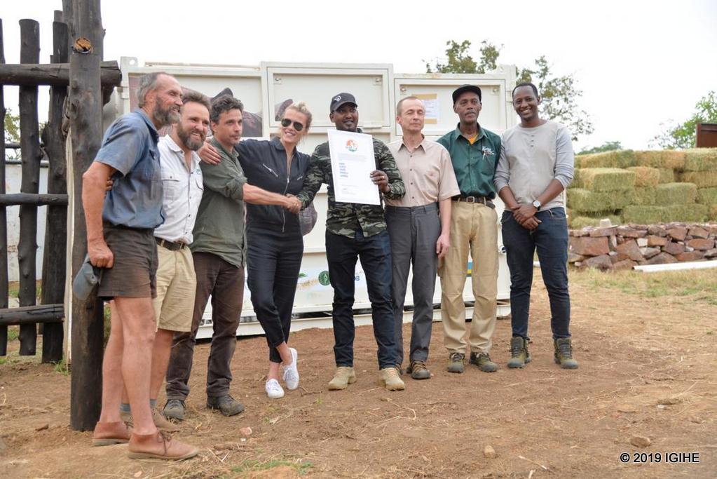 Izi nkura zoherejwe mu Rwanda nk’impano yahawe Ikigo cy’Igihugu cy’Iterambere (RDB)