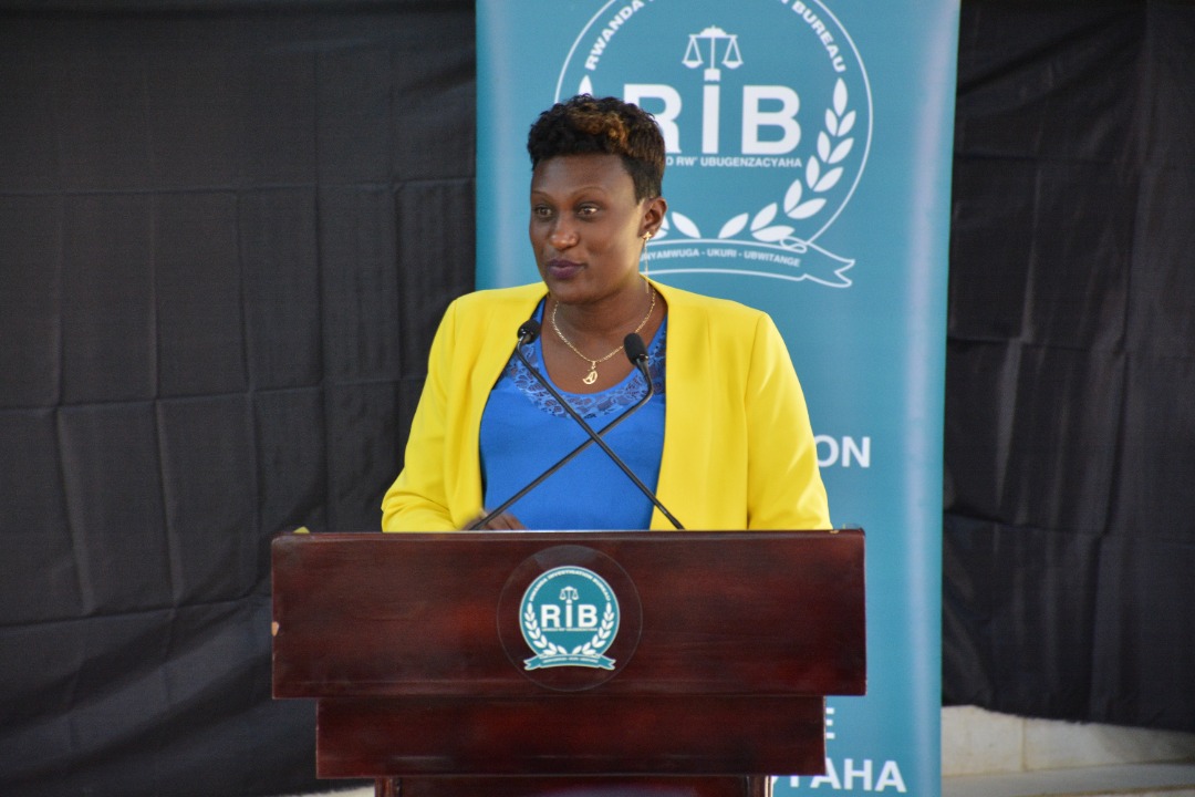 Umuyobozi w’Intara y’Amajyepfo, Kayitesi Alice, yasabye uru rubyiruko kwemera ubuzima babayemo bikazababera imbarutso yo gukora cyane kugira ngo bazigeze ku buzima bwiza bifuza