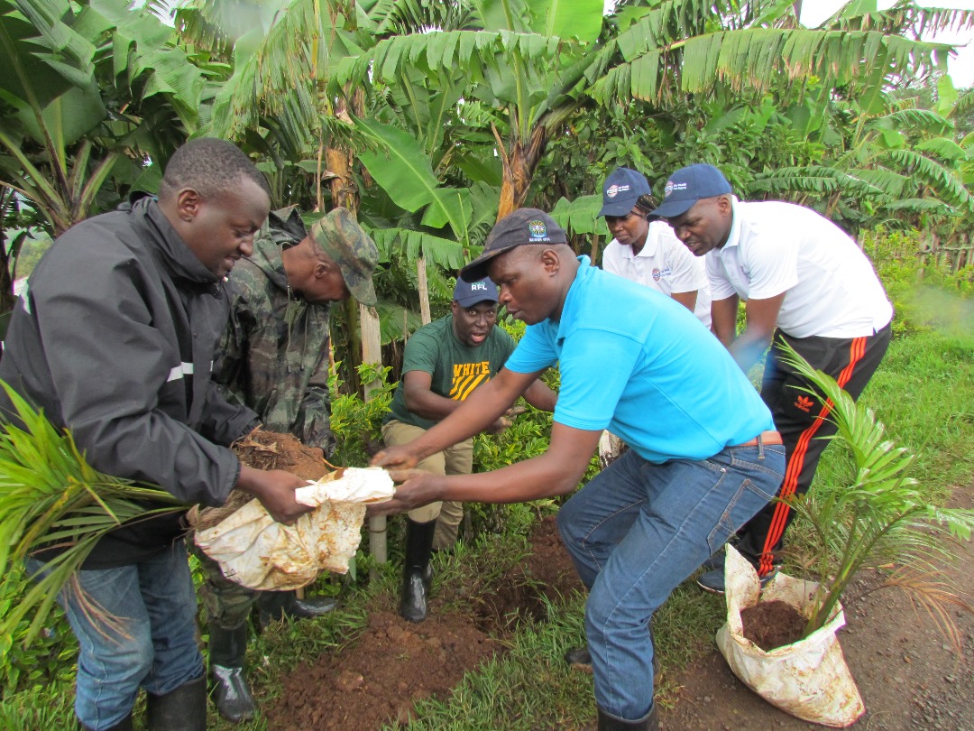 Abayobozi batandukanye bitabiriye Umuganda Rusange