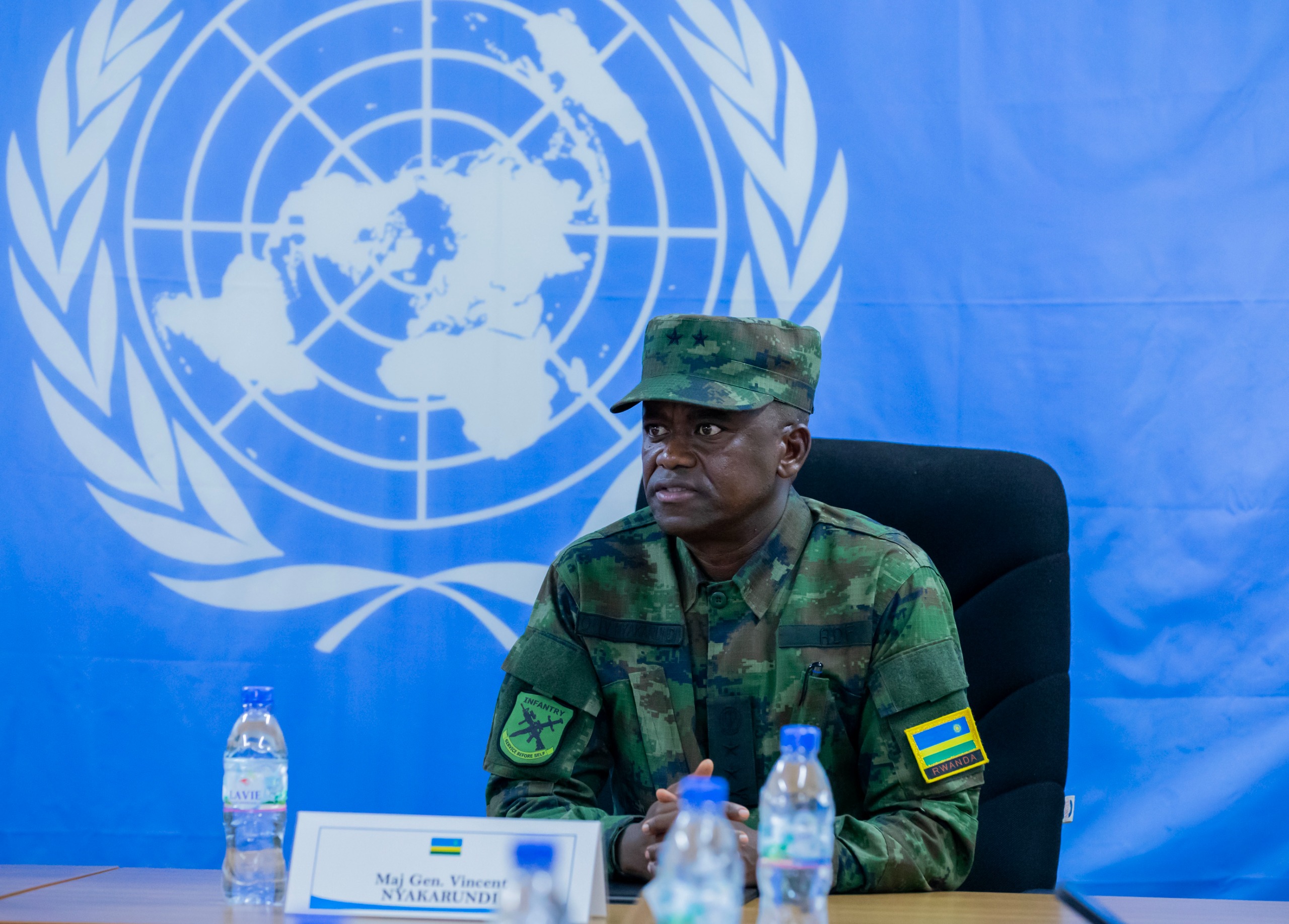 Umugaba Mukuru w’Ingabo z’u Rwanda zirwanira ku butaka, Gen Maj Vincent Nyakarundi, yasuye icyicaro cya Minusca muri Centrafrique
