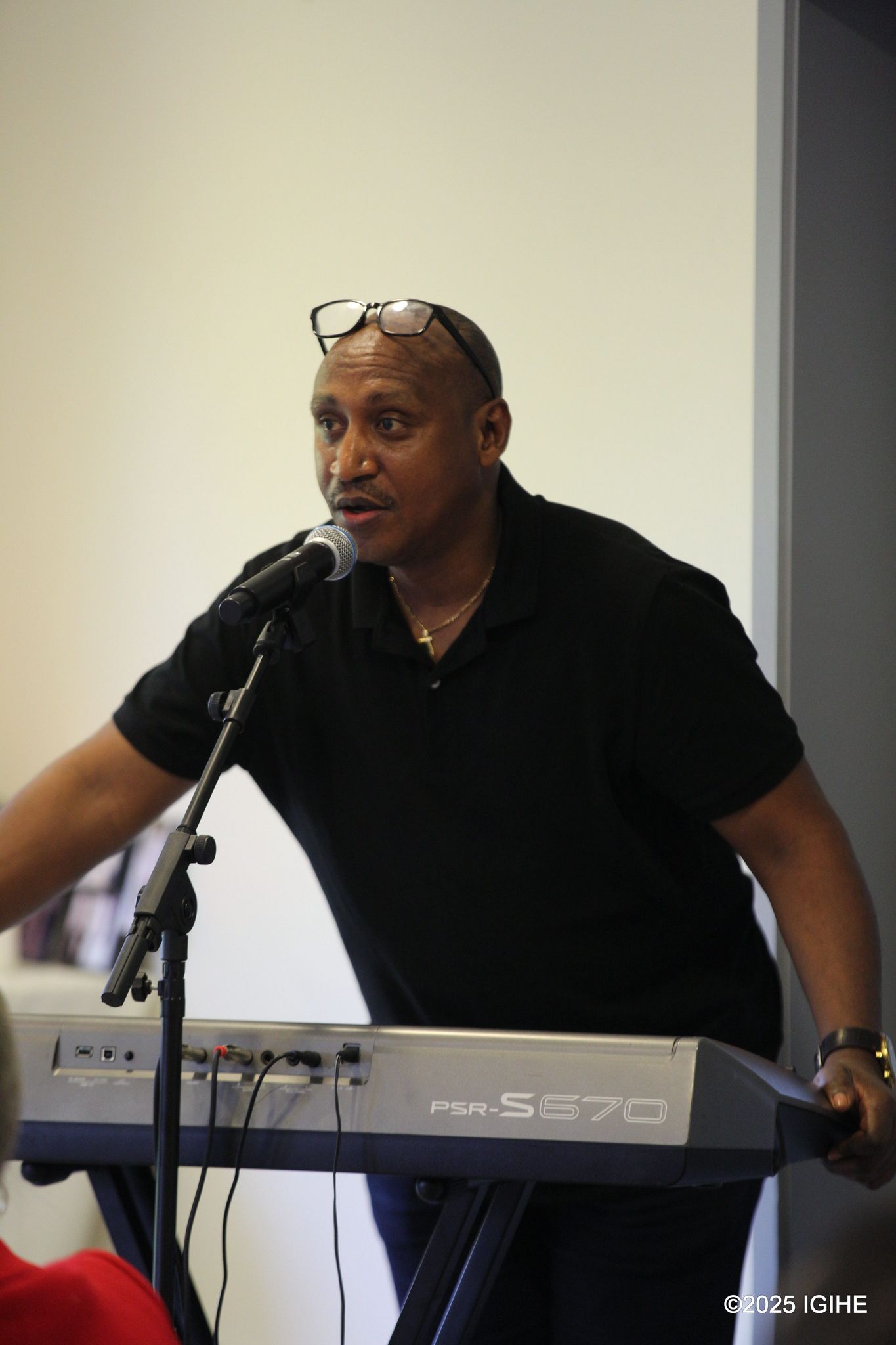 Innocent Mugwaneza, waririmbye indirimbo zo kwibuka