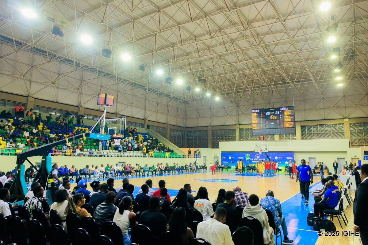 Iri rushanwa riri kubera muri Petit Stade
