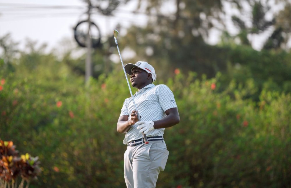 Nsanzuwera Célestin ayoboye urutonde rwa Sunshine Development Tour mu gace karyo kari kubera muri Kenya