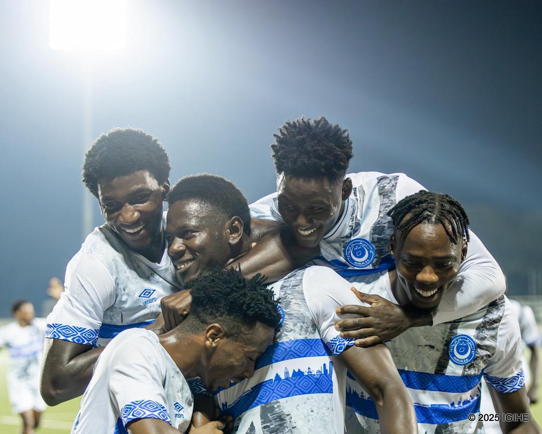 Abakinnyi ba Al Hilal bishimira igitego cya mbere