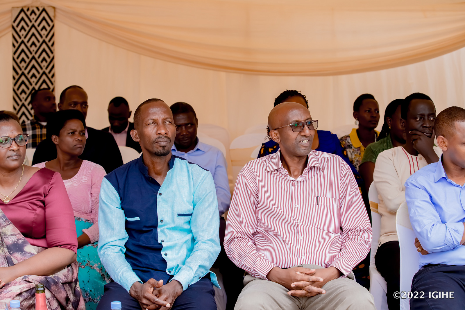 Rumanzi Jean Marie Vianney (ibumoso) uri mu bize muri EFOTEC hamwe na Perezida wa Komite ihagarariye ababyeyi
