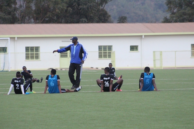 Kanyankore (uhagaze) yatangiye gukoresha imyitozo muri APR FC