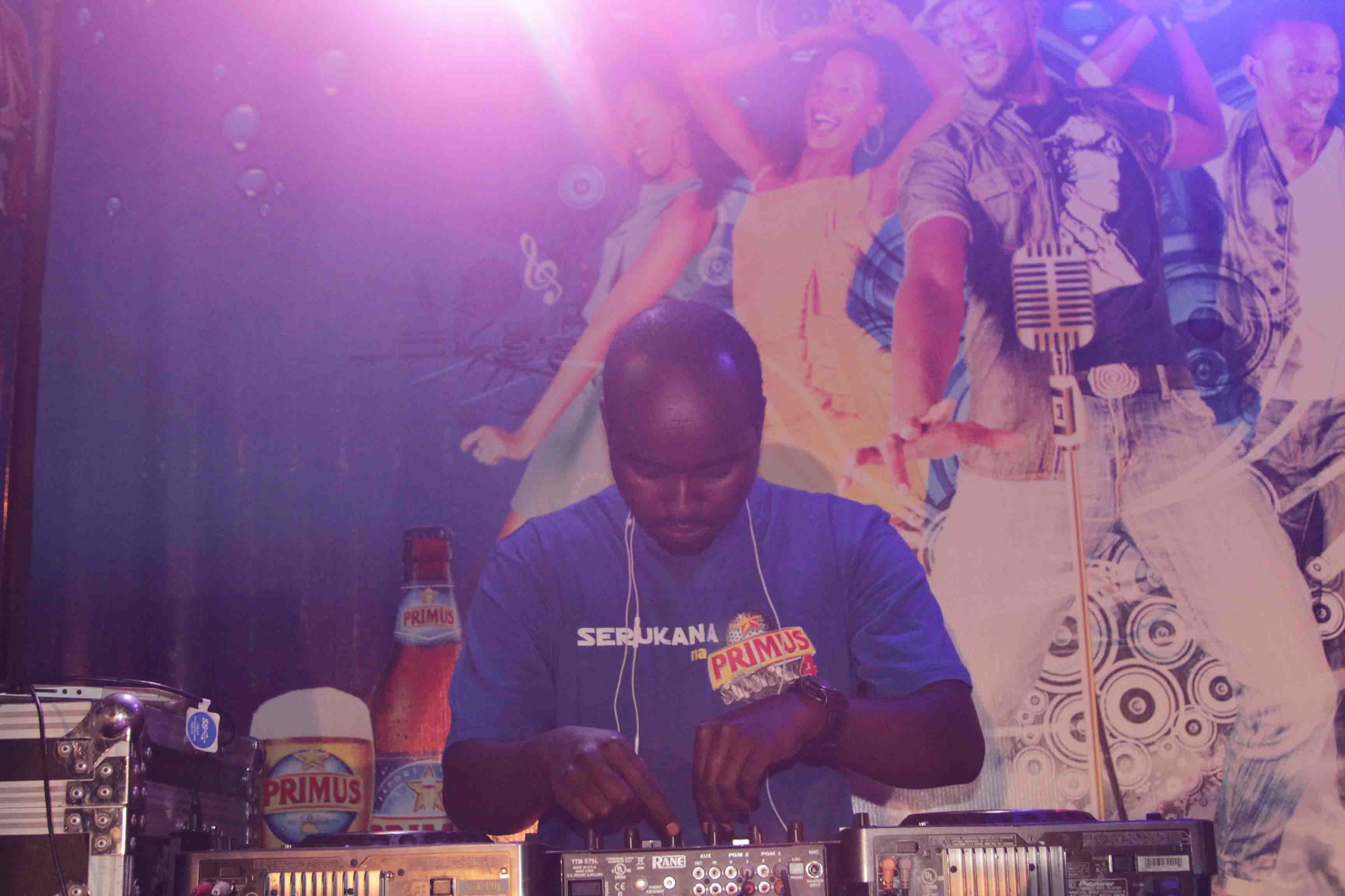 Dj Mupenzi ni we wasunikaga umuziki