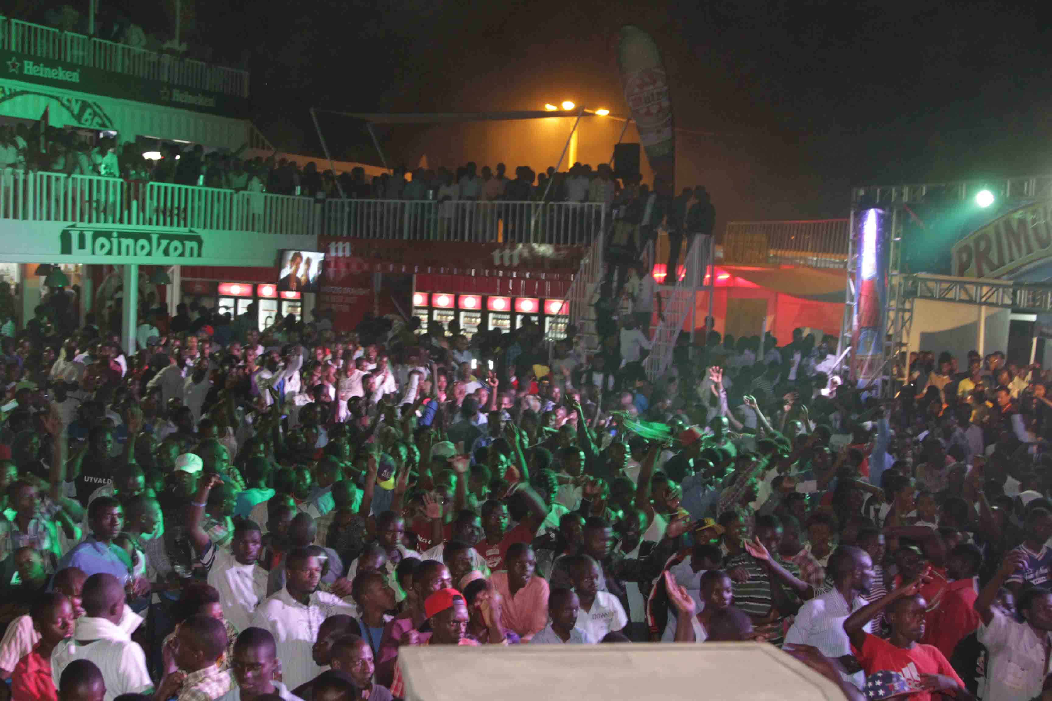 Kuri stand ya Bralirwa haba hari abantu benshi