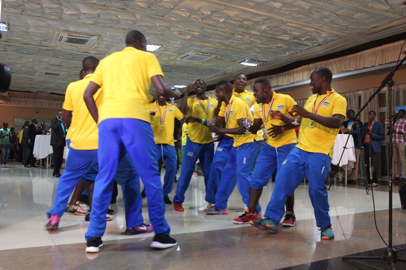 Byari ibyishimo ku bakinnyi b'ikipe y'igihugu ya Handball bacinya akadiho