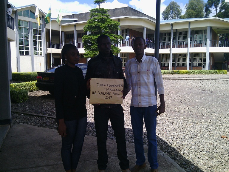 Abanyeshuri ngo baracyafite byinshi byo kumwigiraho ari umukuru w'igihugu, ni yo mpamvu basaba ko Inteko Ishinga Amategeko ibibafashamo