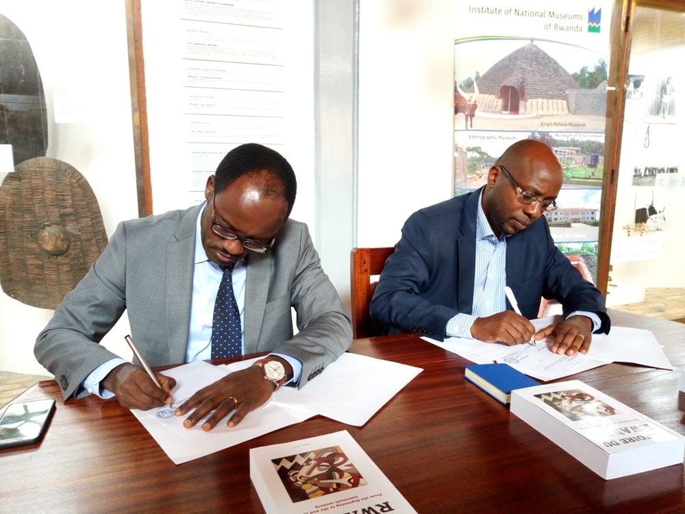 Ikigo cy'Ingoro Ndangamurage z'u Rwanda kiyemeje kuzakwirakwiza igitabo cy'amateka y'u Rwanda