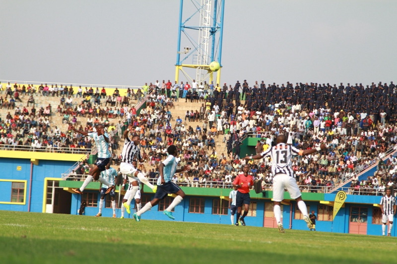 Imwe muri aya makipe y'abashinzwe umutekano izasezererwa muri 1/4 cy'irangiza