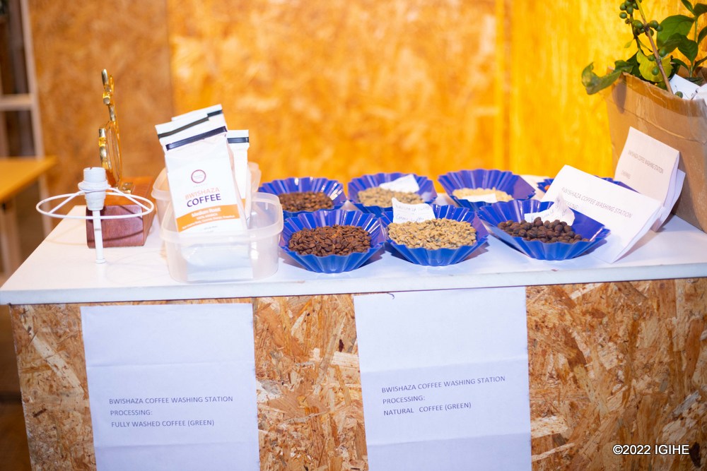 Hakozwe imurikwa rya bimwe mu byakozwe n'amatsinda agamije kwiteza imbere habungabungwa ibidukikije