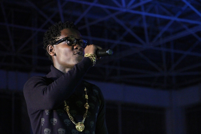 Bruce Melody nawe yasusurukije abari aho