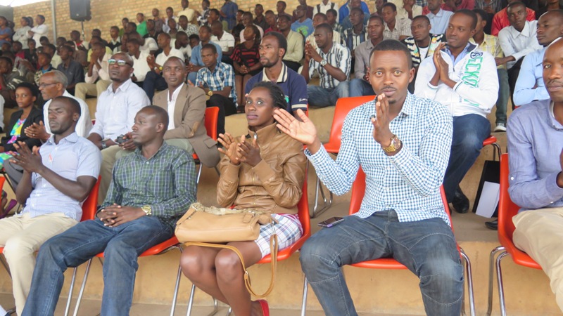 Abanyeshuri banyuzwe n'ibisobanuro bahawe kuri Referendumu ariko nabo bagira icyo basaba