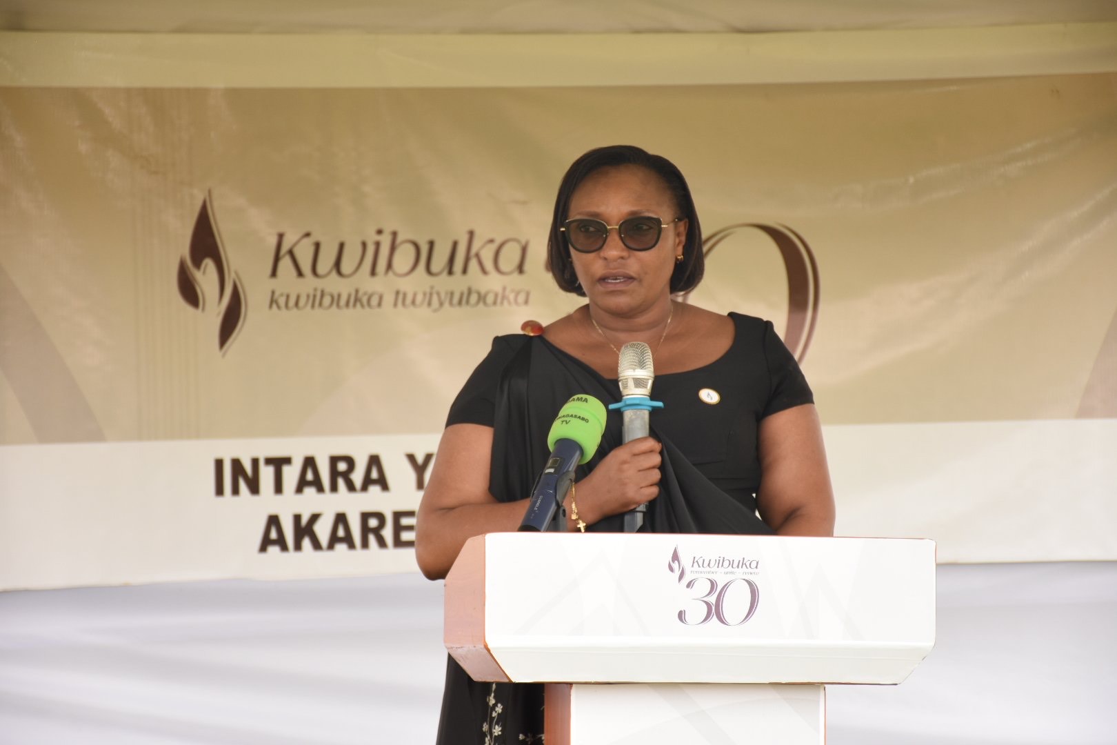 Minisitiri Dr Uwamariya yasabye ababyeyi kwigisha abana babo amateka ya Jenoside batayagoreka
