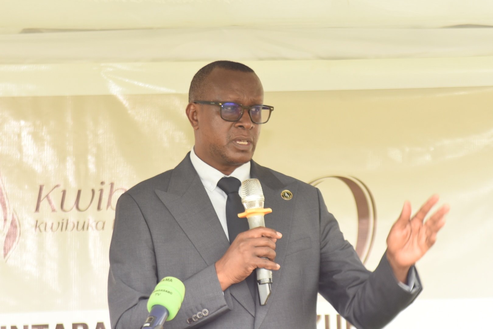 Minisitiri Bizimana yavuze ko abakoroni aribo baremye urwango mu Banyarwanda