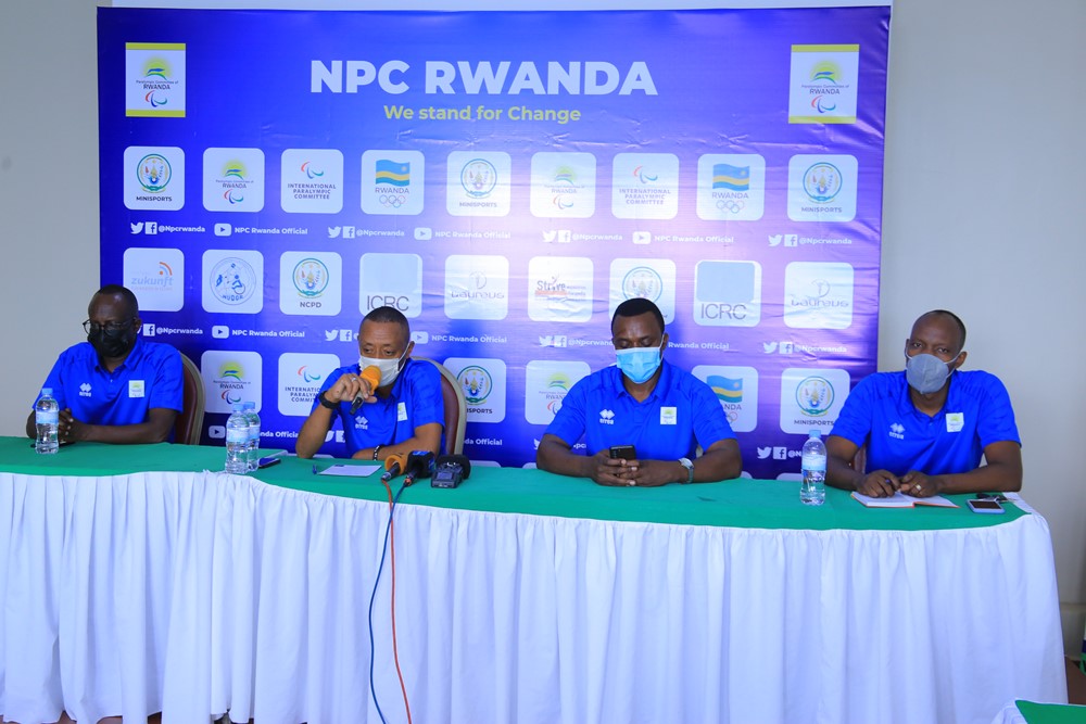 Nyuma yo kugaruka mu Rwanda ku wa Mbere, abari bahagarariye igihugu mu Mikino Paralempike y'i Tokyo, bagiranye ikiganiro n'itangazamakuru