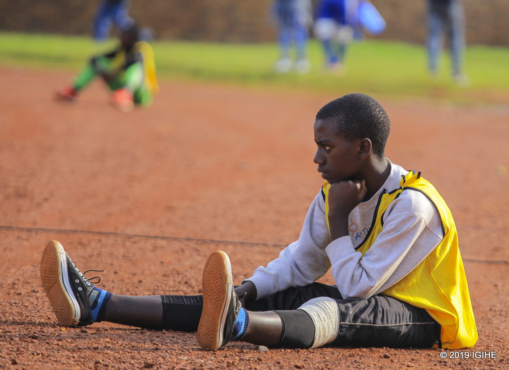 Agahinda kari kose ku basore bagarura umupira mu kibuga ba Gicumbi FC