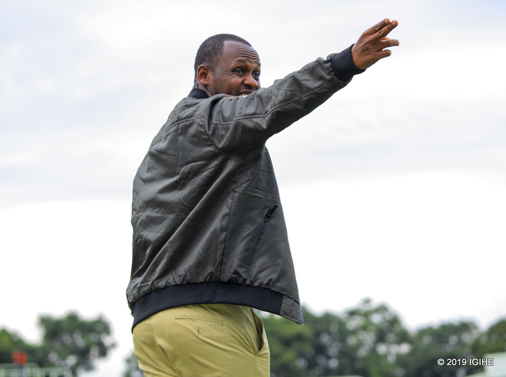 Umutoza wa Marines FC Yves Rwasamanzi wigeze kungiriza Mulisa Jimmy muri APR FC yagowe cyane n’ikipe yahozemo