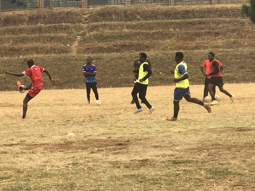 Muhazi United yatangiranye imyitozo abakinnyi benshi bari mu igeragezwa