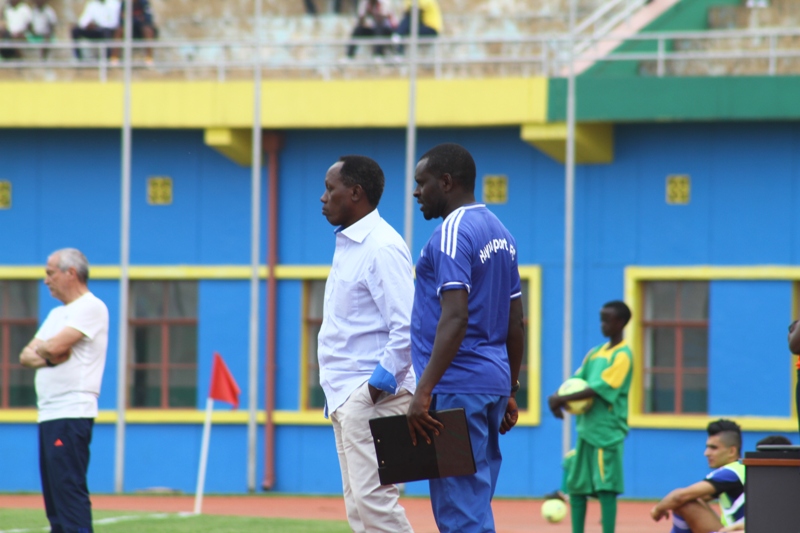 Kayiranga yatangiye kubaka ikipe ishingiye ku bakinnyi bakiri bato benshi bakiniraga Isonga FC