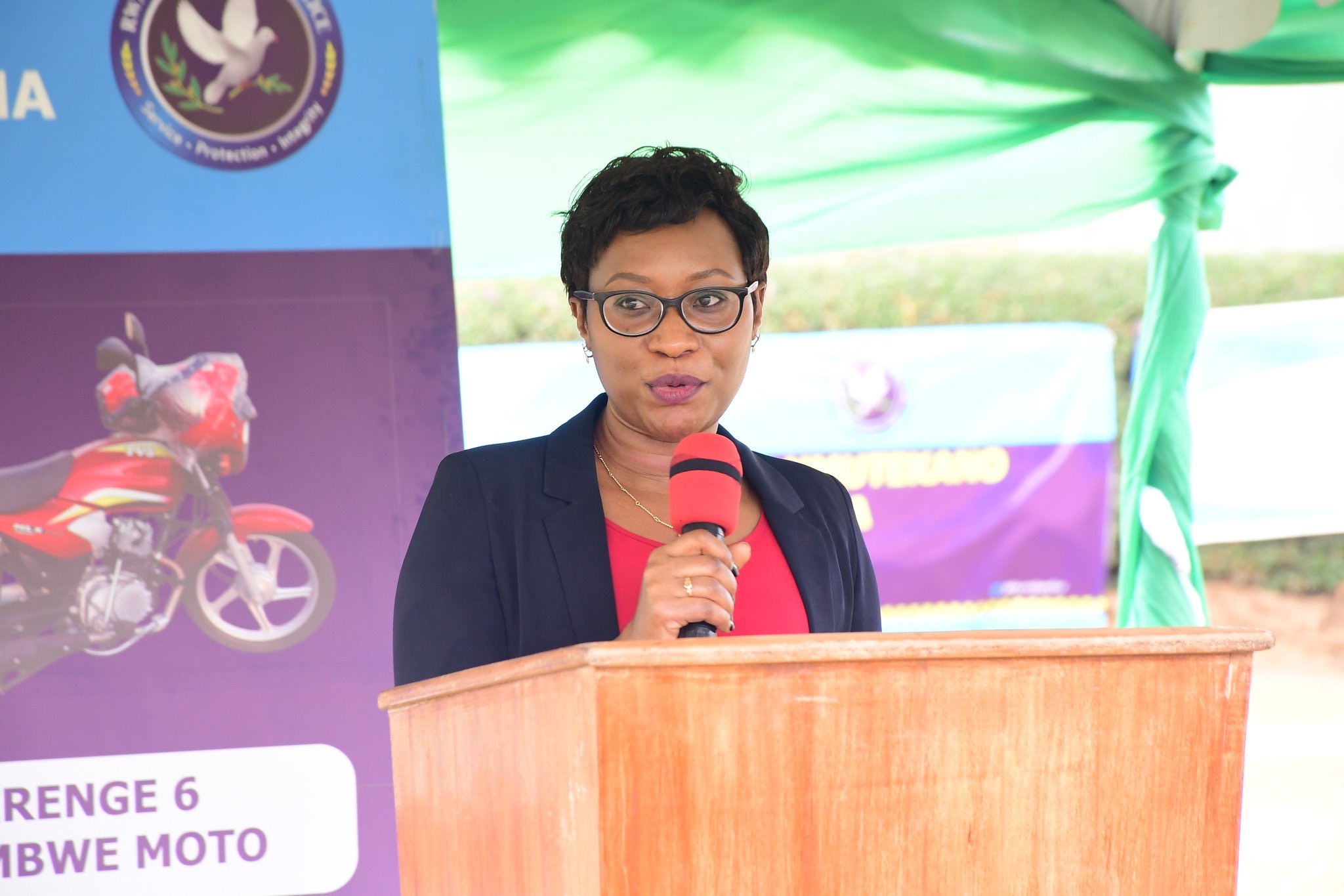 Minisitiri Prof Bayisenge yasabye abayobozi gukomeza kurwanya ibyaha banakangurira abaturage kugira isuku