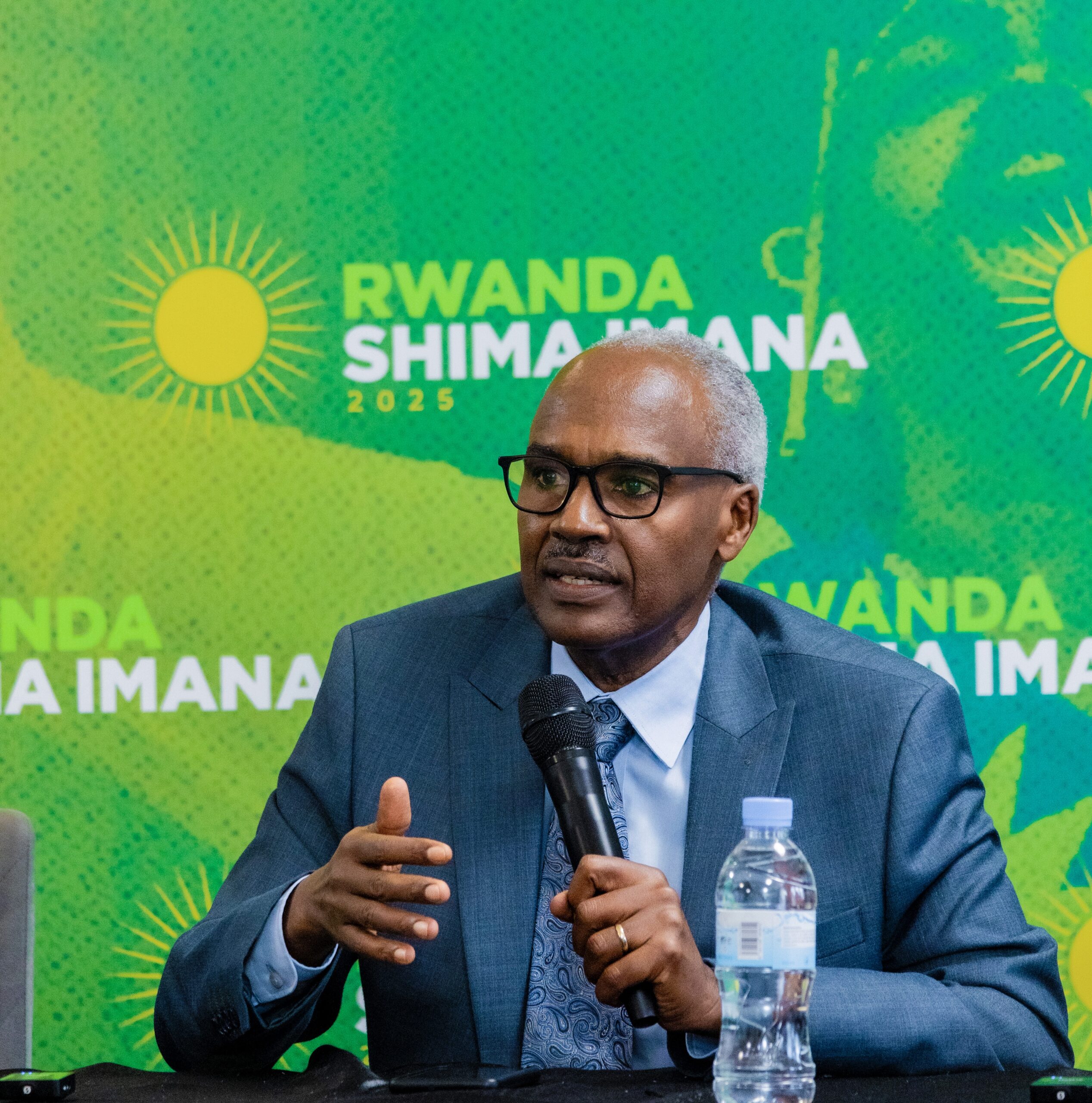 Senateri Murigande ashyigikiye ko kureba ‘pornography’ bikumirwa mu Rwanda