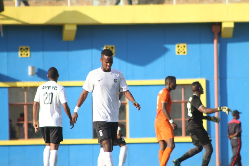 Mukunzi ashobora gusohoka muri APR FC akajyana na Rusheshangoga muri Yanga