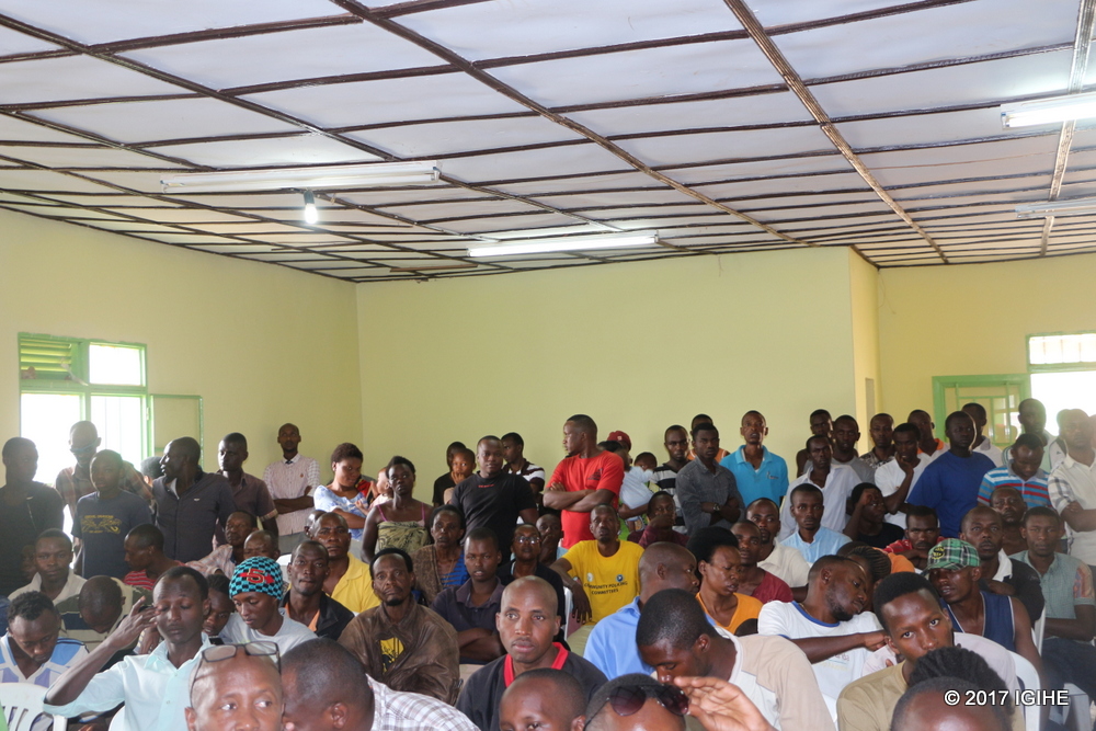 Abaturage benshi baje kumva imyanzuro yafashwe n'Urukiko rwa Gisirikare