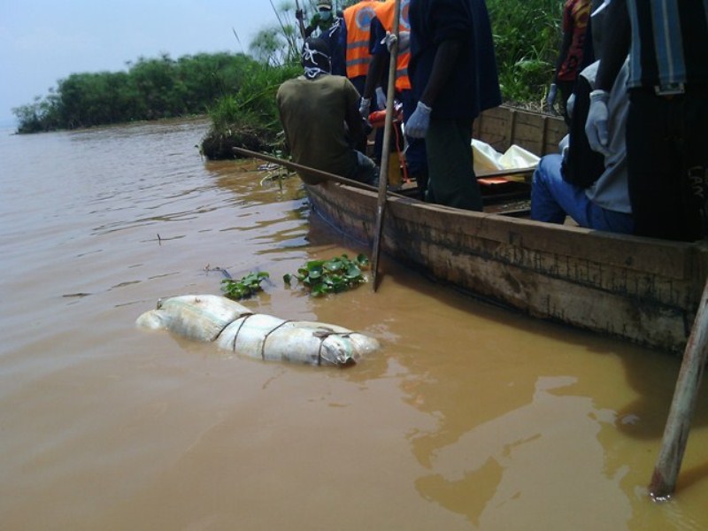 Imirambo yo muri Rweru yakuruye impaka