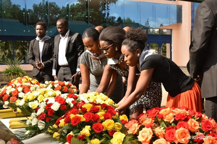 Imiryango y'abari abakozi ba CSR yari yaje kwifatanya na RSSB