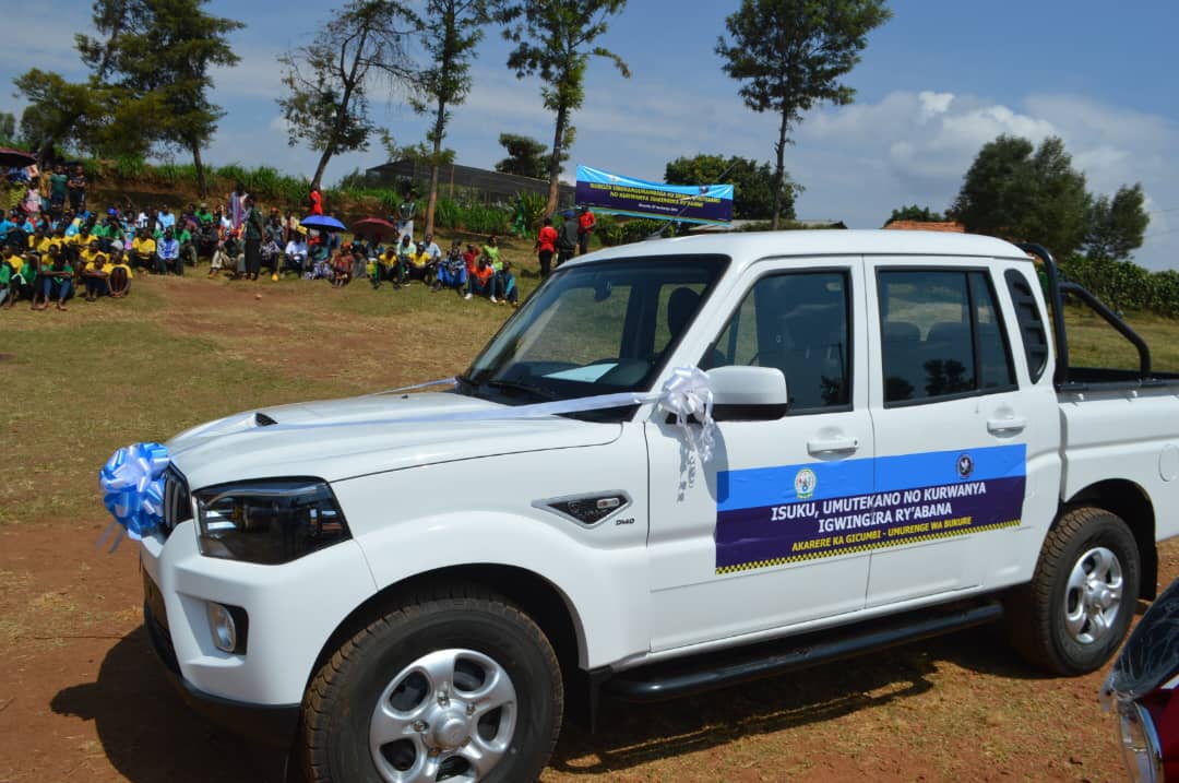 Imodoka ya Miliyoni 26 Frw yahawe Umurenge wa Bukure