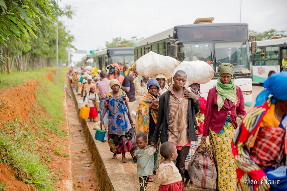 Impunzi z'Abarundi zigeze ku mupaka wa Nemba uhuza u Burundi n'u Rwanda
