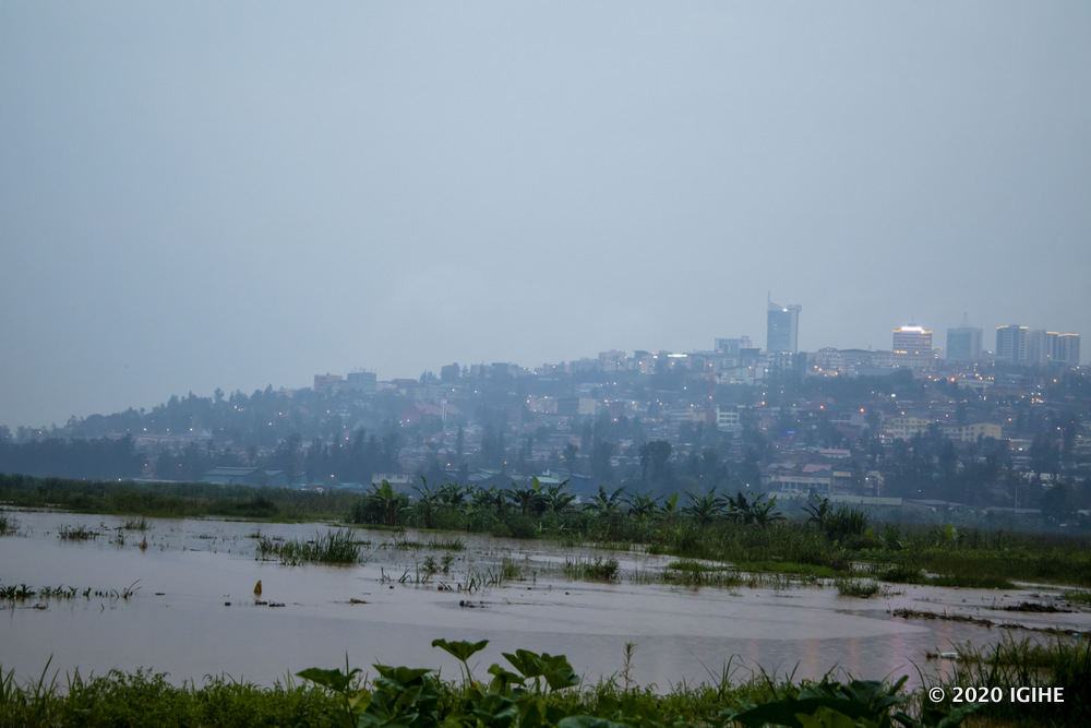 Imvura yaguye guhera ku cyumweru yangije byinshi, inahitana ubuzima bw'abantu 19