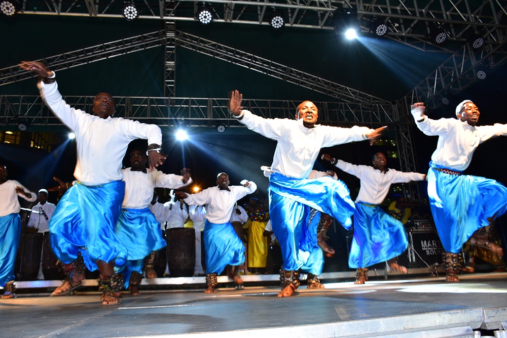 Indatirwabahizi zibyina Ikinimba