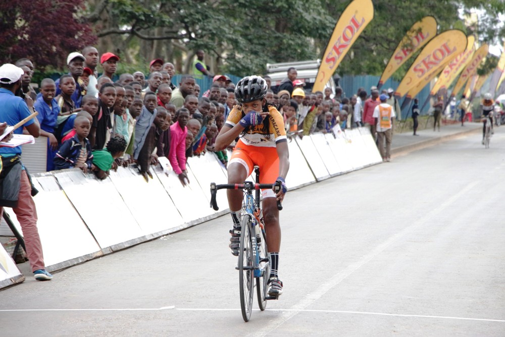Ingabire Beatha wa Les Amis Sportifs yageze ku murongo ari uwa kabiri