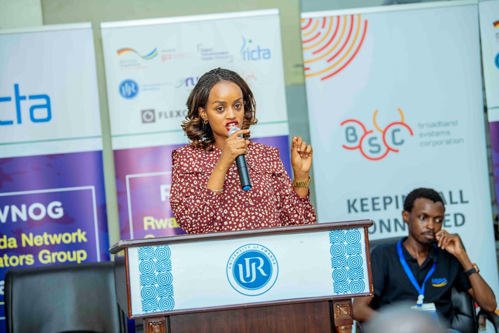 Umuyobozi Mukuru wa RICTA, Ingabire Grace yabasabye kugaragaza itandukaniro kuko ubumenyi bahawe buhambaye