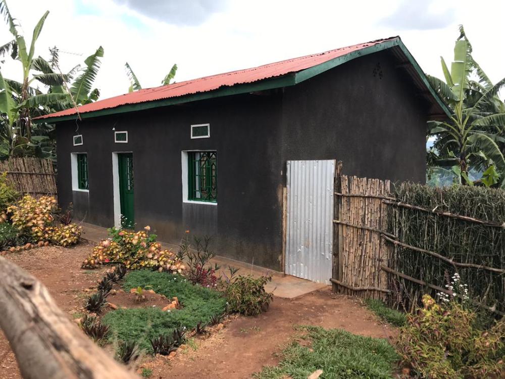 Uwarokotse Jenoside yakorewe Abatutsi wabwiwe amagambo asesereza yahungabanye ajyanwa kwa muganga