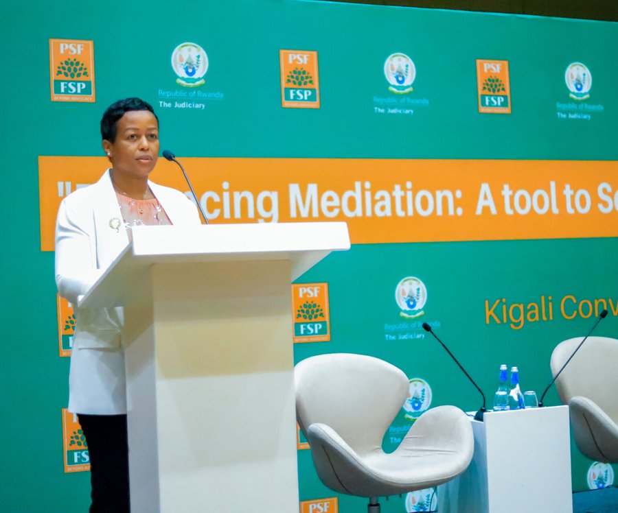 Umuyobozi w'Agateganyo w'Urugaga rw'Abikorera mu Rwanda, Jeanne Francoise Mubiligi, yagaragaje ko uru rwego rugira uruhare mu iterambere ry'igihugu