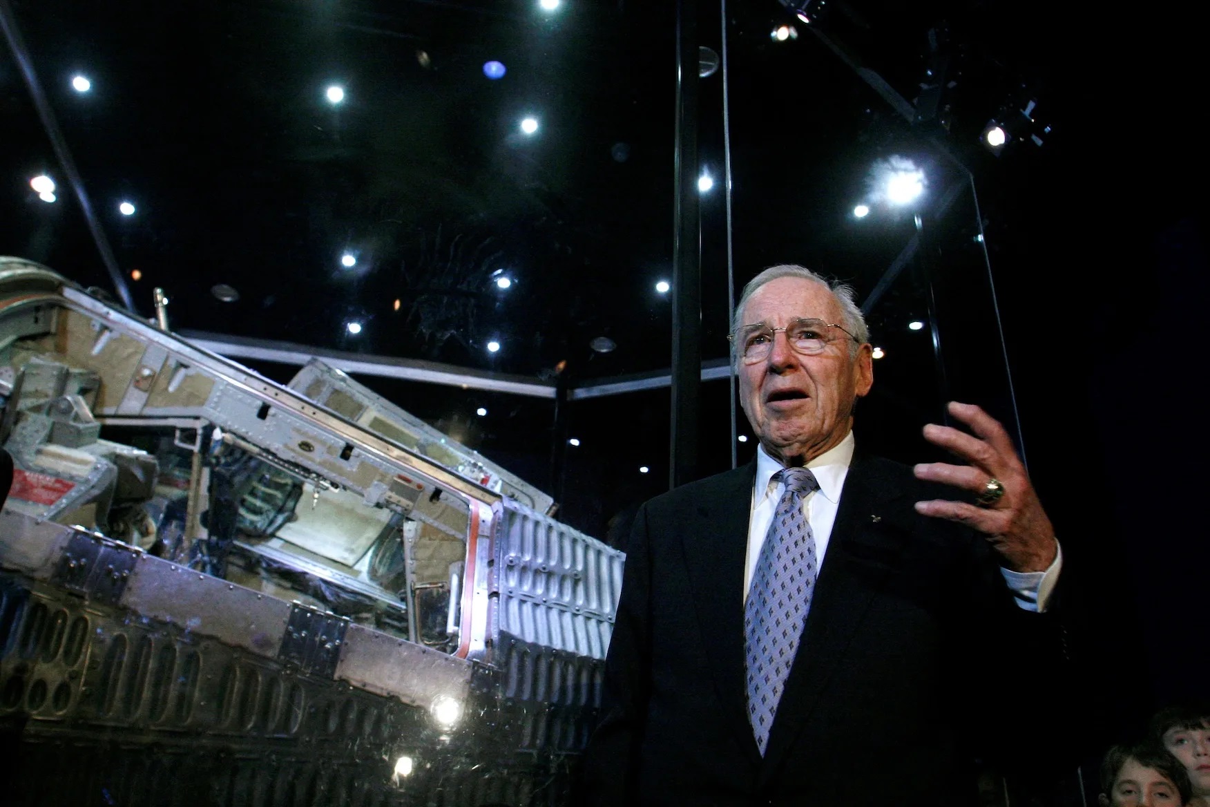 Jim Lovell witabye Imana afite imyaka 97, yari umwe mu banditse igitabo ‘Lost Moon’ kivuga ku butumwa bwa Apollo 13